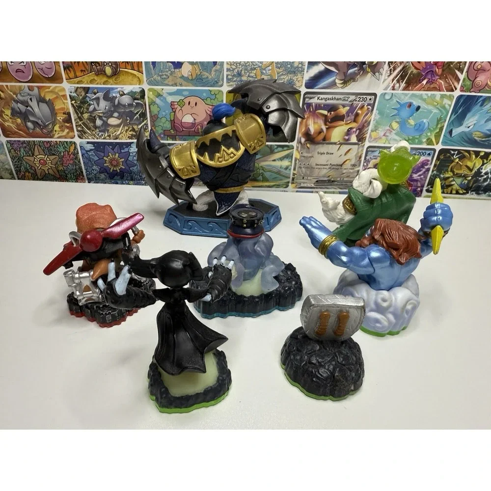 Skylanders Figures‎ Lot Of 7 Mixed Characters & Portal Pieces Activision